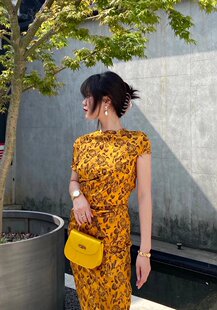 摩登旗袍连衣裙 金丝浮花改良版 不退不换 气质绝美新中式