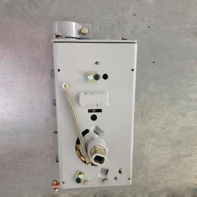 上海人民万能式断路器DW17 ME 630-3900A操作机构电动快速预储能