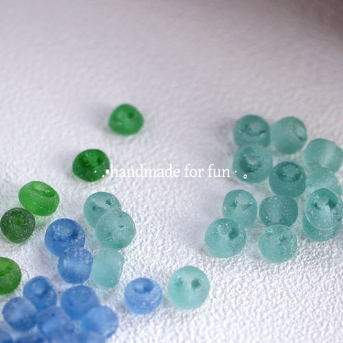 西亚琉璃磨砂半透大孔散珠