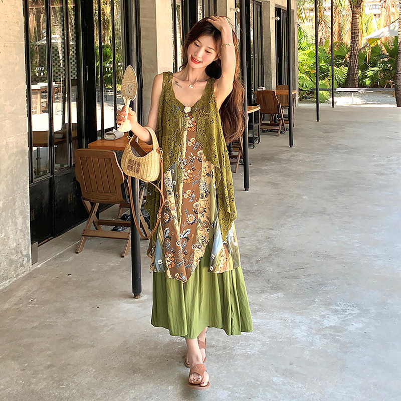 绿色碎花吊带连衣裙女2025新款夏日绝美海边度假风开衫长裙两件套,女装套装/套裙,2C103