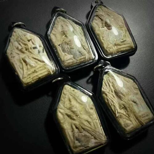 泰国佛牌正品 阿赞put 早期 坤平 吊坠