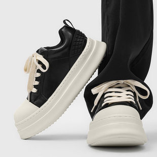 美式高街厚底板鞋男款女黑白高级感增高大头面包鞋情侣百搭休闲鞋