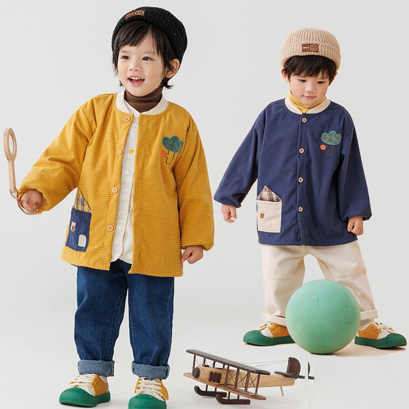 男童围裙长袖防水前纽扣正穿羽绒服防脏护衣宝宝罩衣吃饭衣兜秋冬