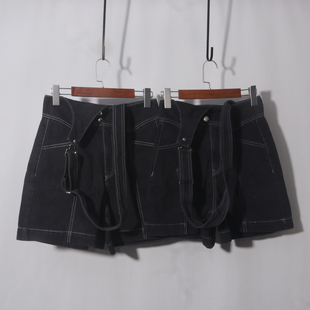 黑色背带短裤不规则单肩牛仔背带女夏季薄款高腰显瘦休闲阔腿裤