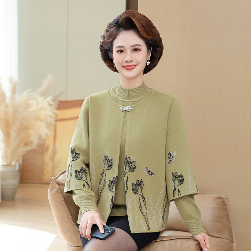 妈妈秋装新款外套毛衣两件套中老年女士秋季上衣中年妇女时尚套装