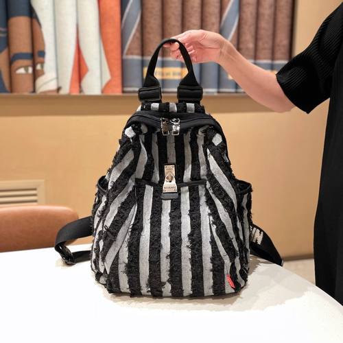 帆布旅行双肩包女时尚大容量背包