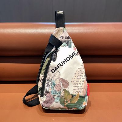 高级感轻便旅游包包女2025新款时尚百搭女士斜挎包外出休闲胸包小