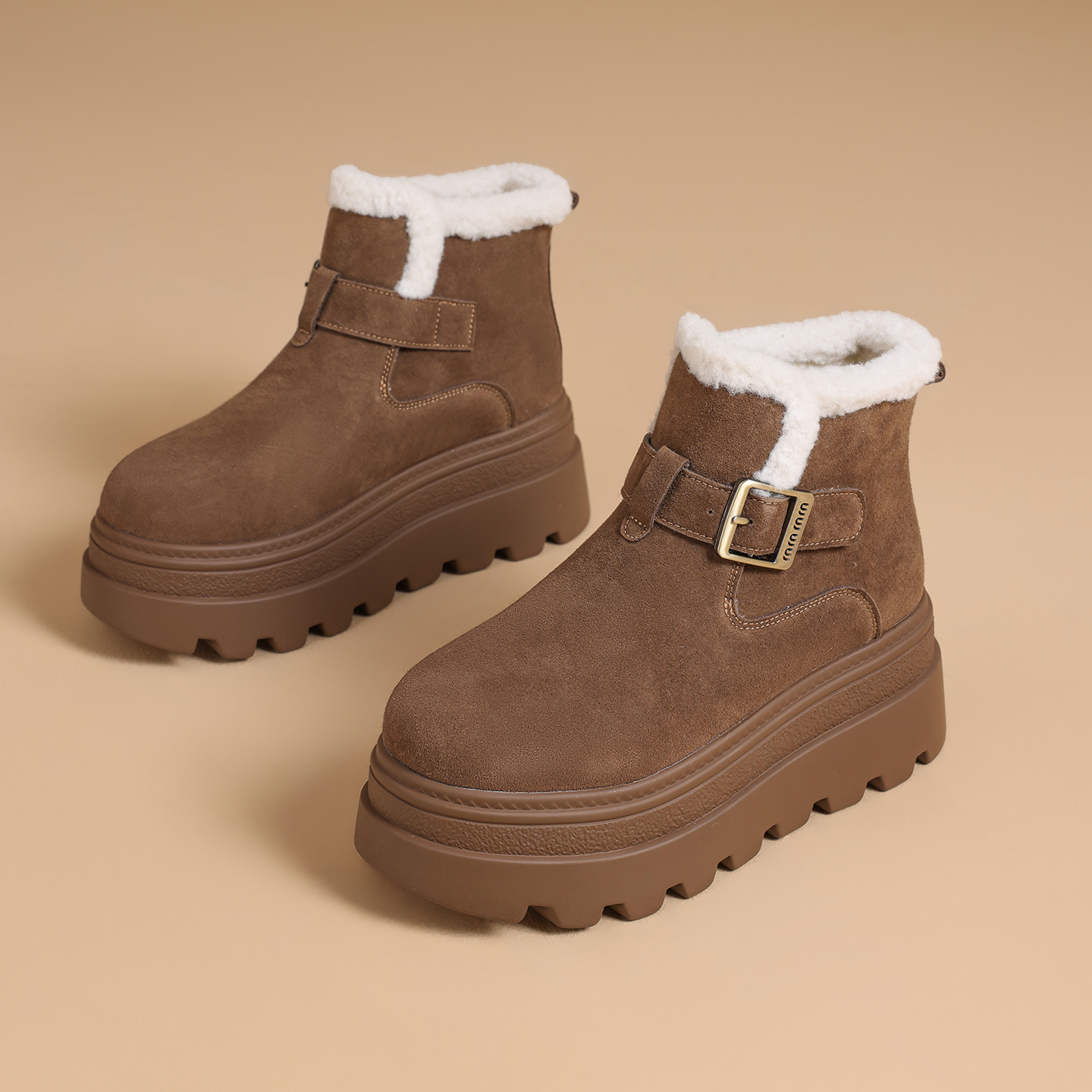 7CM香港正品内增高雪地靴女2025冬季新款厚底松糕加绒保暖女棉鞋