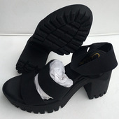 女凉鞋 高跟休闲舒适透气防水台沙滩拖 粗跟露趾时尚 2024新款 韩版