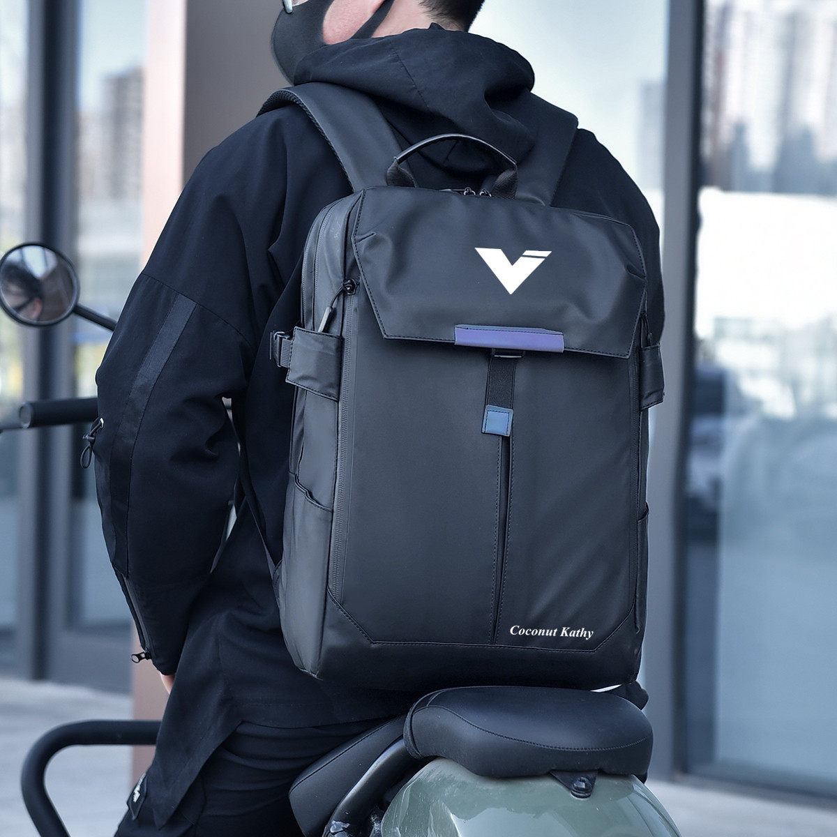 适用2025光影精灵10/9/8笔记本电脑包16.1英寸双肩包15.6寸手提包17.3 18寸可装键盘头盔球防震防水旅游背包