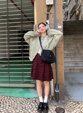 清仓不退不换 复古学院毛边红格纹中裙女2024冬季新款百搭半身裙