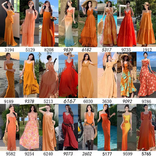 三亚旅行穿搭橘桔红黄色吊带露背连衣裙显瘦海边度假拍照沙滩长裙