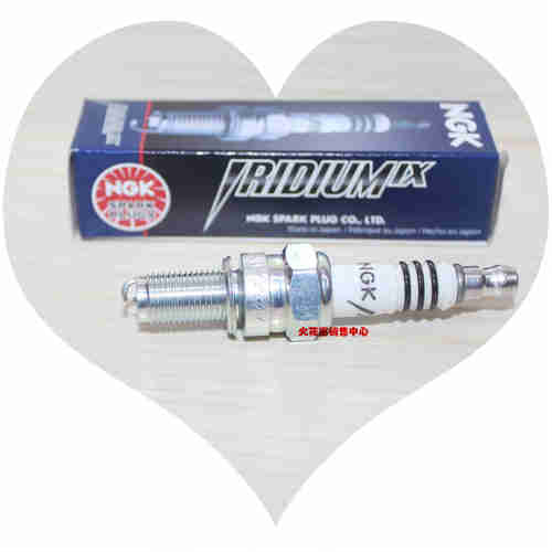 NGK摩托车火花塞适用雅马哈YZF-R25 FZX250 155 125 XC125SR 50