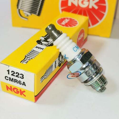 NGK火花塞CMR6A适用油锯割草139小松汽油罗宾绿篱GX35割灌机航模