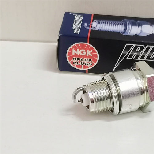 NGK铱金火花塞适配铃木RG80E RM80 CS80 TS80 RV75 GN/JR/K/RC50
