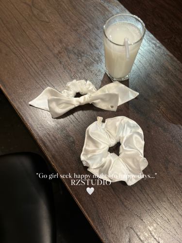 RZSTUDIO｜法式少女气质白色缎面光泽感蝴蝶结发圈 慵懒纯色发饰