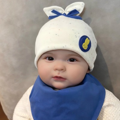 秋冬重工刺绣小兔胎帽口水巾