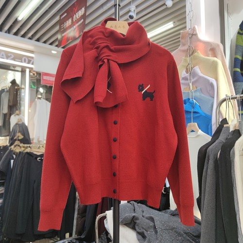 1869秋冬新款女圆领长袖针织衫毛衣开衫外套宽松围巾两件套