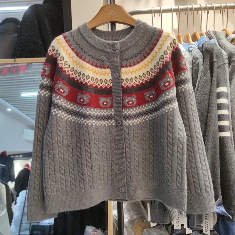 211319春季女圆领长袖针织衫毛衣开衫外套上衣小熊提花新款麻花,女装/女士精品,毛针织衫,淘宝优惠券,粉丝福利购,淘宝优惠卷