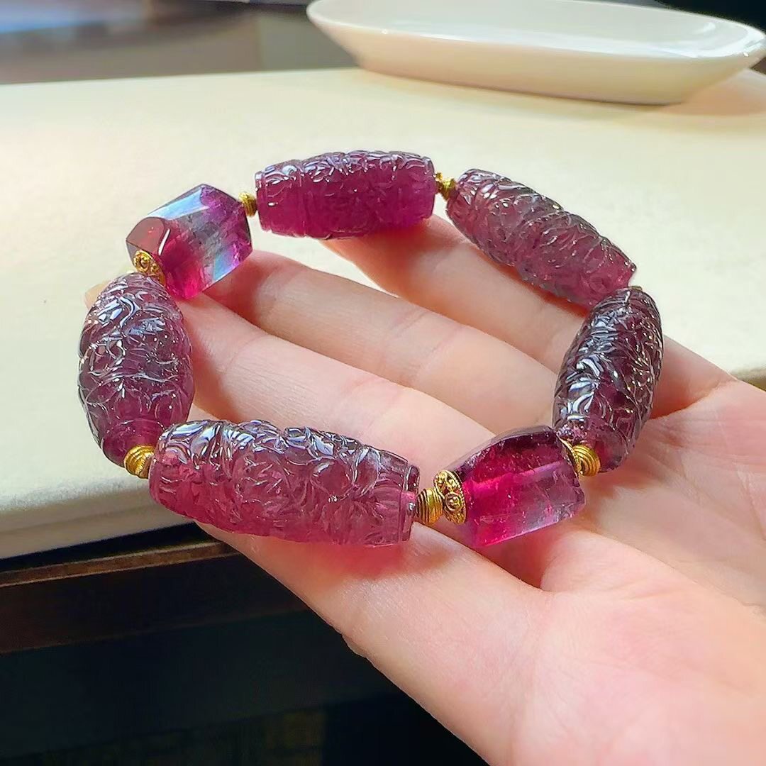 魅晶天然水晶晶体通透雕刻紫红碧玺盘龙手链