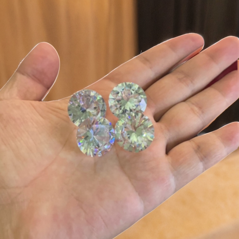 钻石之乡河南钻石商丘钻石人工钻石25克拉裸钻