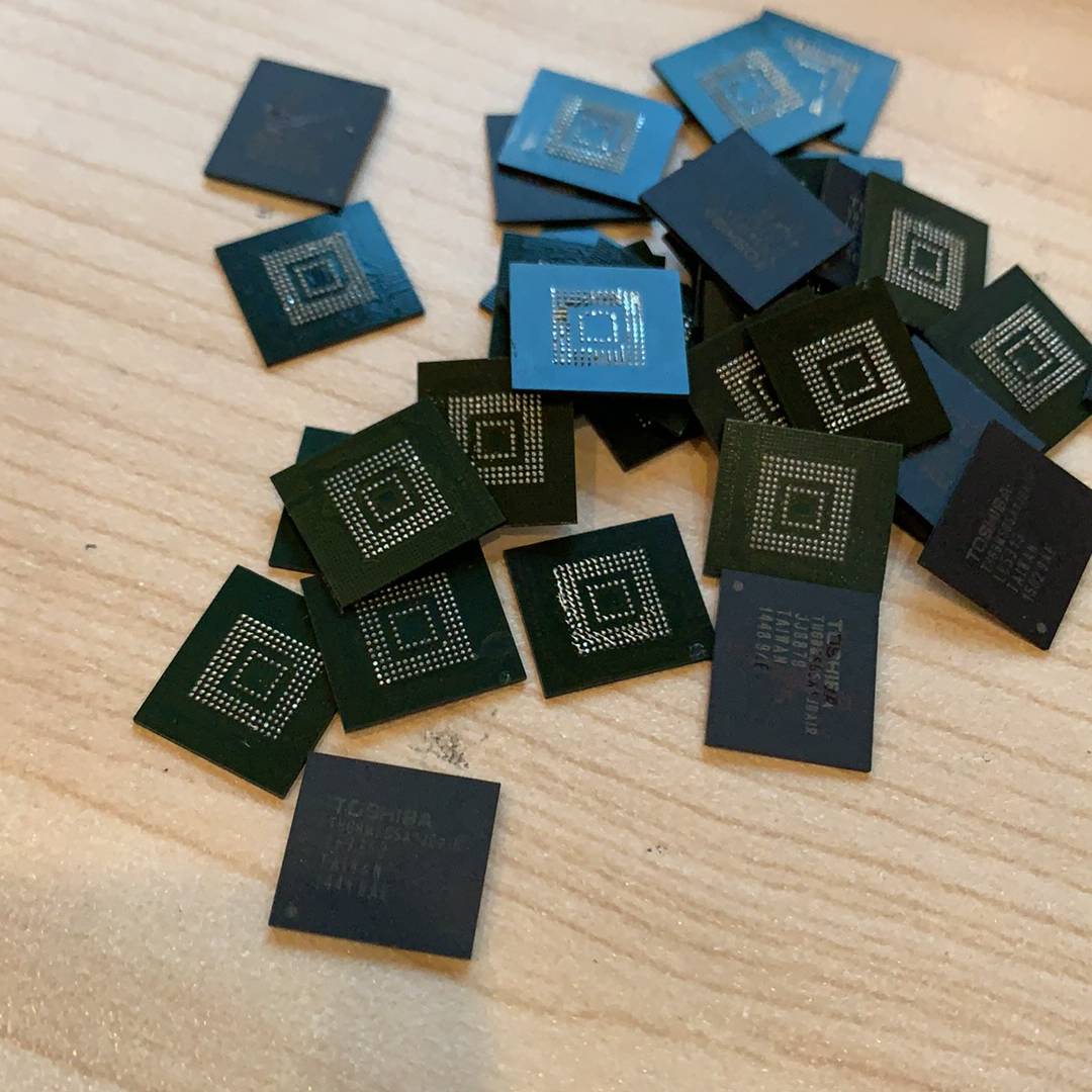 议价东芝，THGBM5G5A1JBAIR，拆机包好200颗