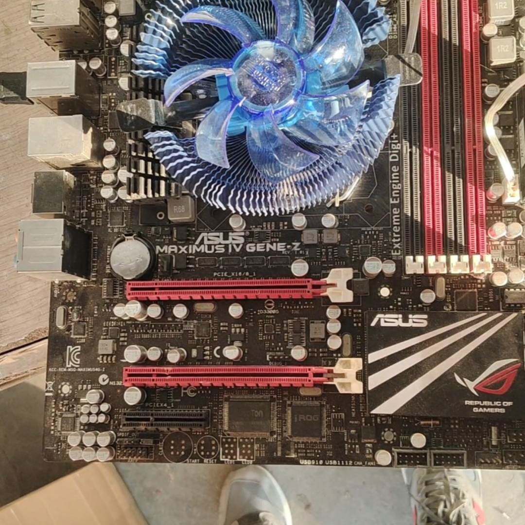 议价华硕Z68主板，MAXIMUS IV GENE-Z，坏主板，