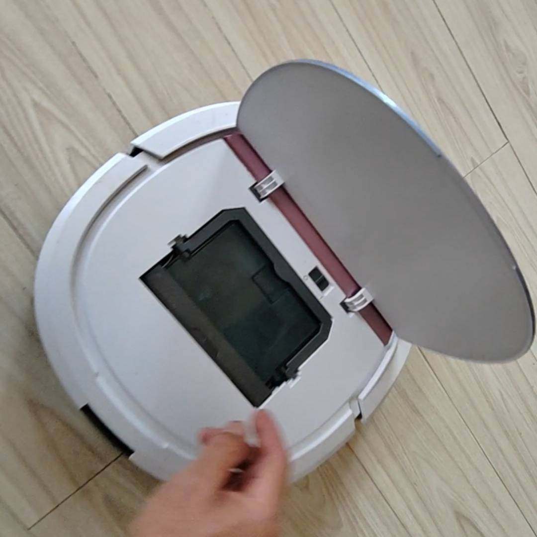 议价克林斯曼扫地机器人，K196,成色看图，能