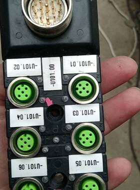 议价集线器拆机有1个  FAS  Exact12    9824