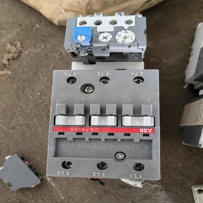 议价拆机ABB接触器UA75-30成色如图带继电器！220V