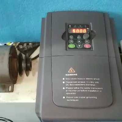 议价开民KM7000-5R5G 单相5.5kw变频器