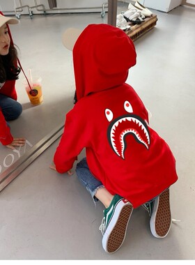 日系潮牌BAPE KIDS鲨鱼连帽卫衣休闲外套加绒男女童套头衫中大童