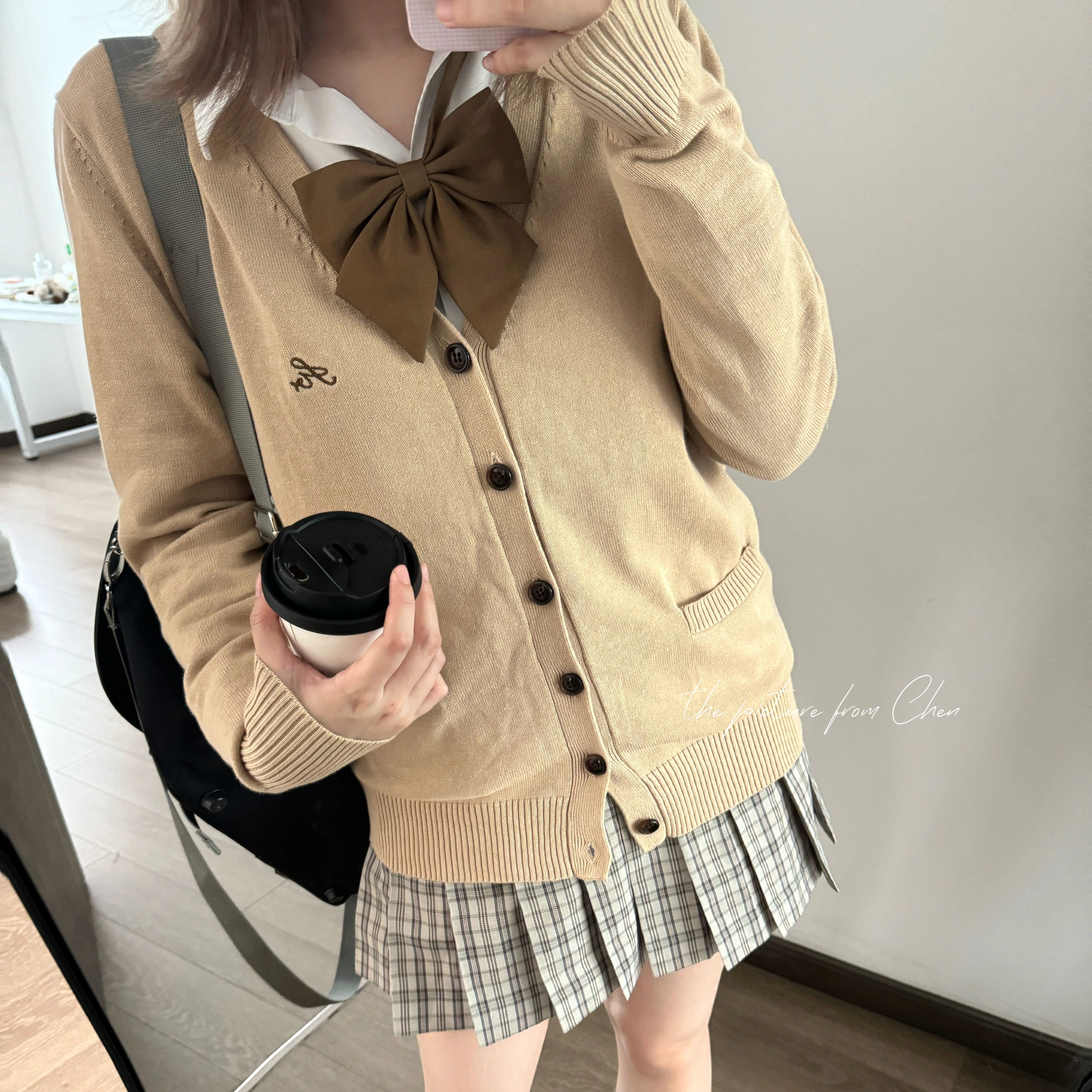 V领纯色开春针织单排扣学院风jk