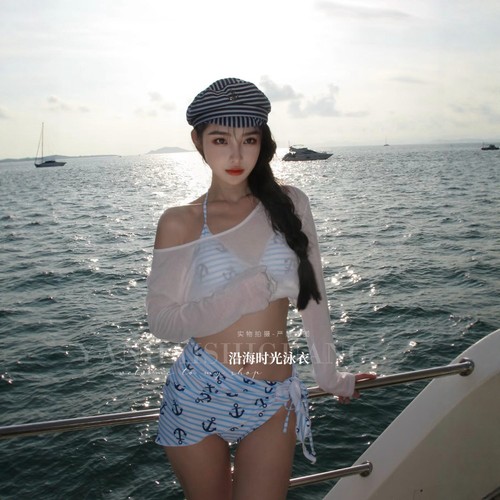 海军风比基尼三件套泳衣女纯欲