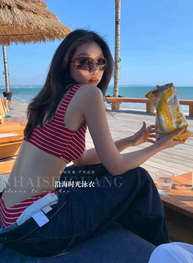 泳衣女纯欲复古红色条纹分体比基尼三角小胸聚拢显瘦度假风温泉装