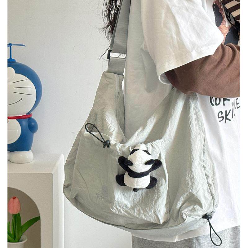 新款学生时尚百搭纯色饺子包女大容量韩版原宿女式通勤单肩斜挎包