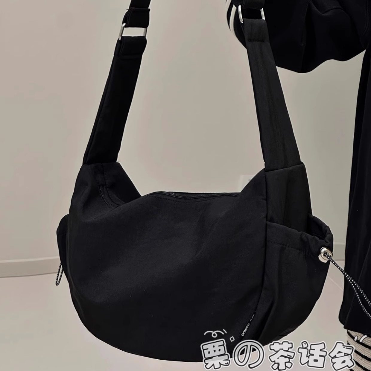 2025新款轻便饺子包包女学生休闲运动斜挎包大容量单肩包男生潮酷,箱包皮具/热销女包/男包,通用款女包,淘宝优惠券,粉丝福利购,淘宝优惠卷