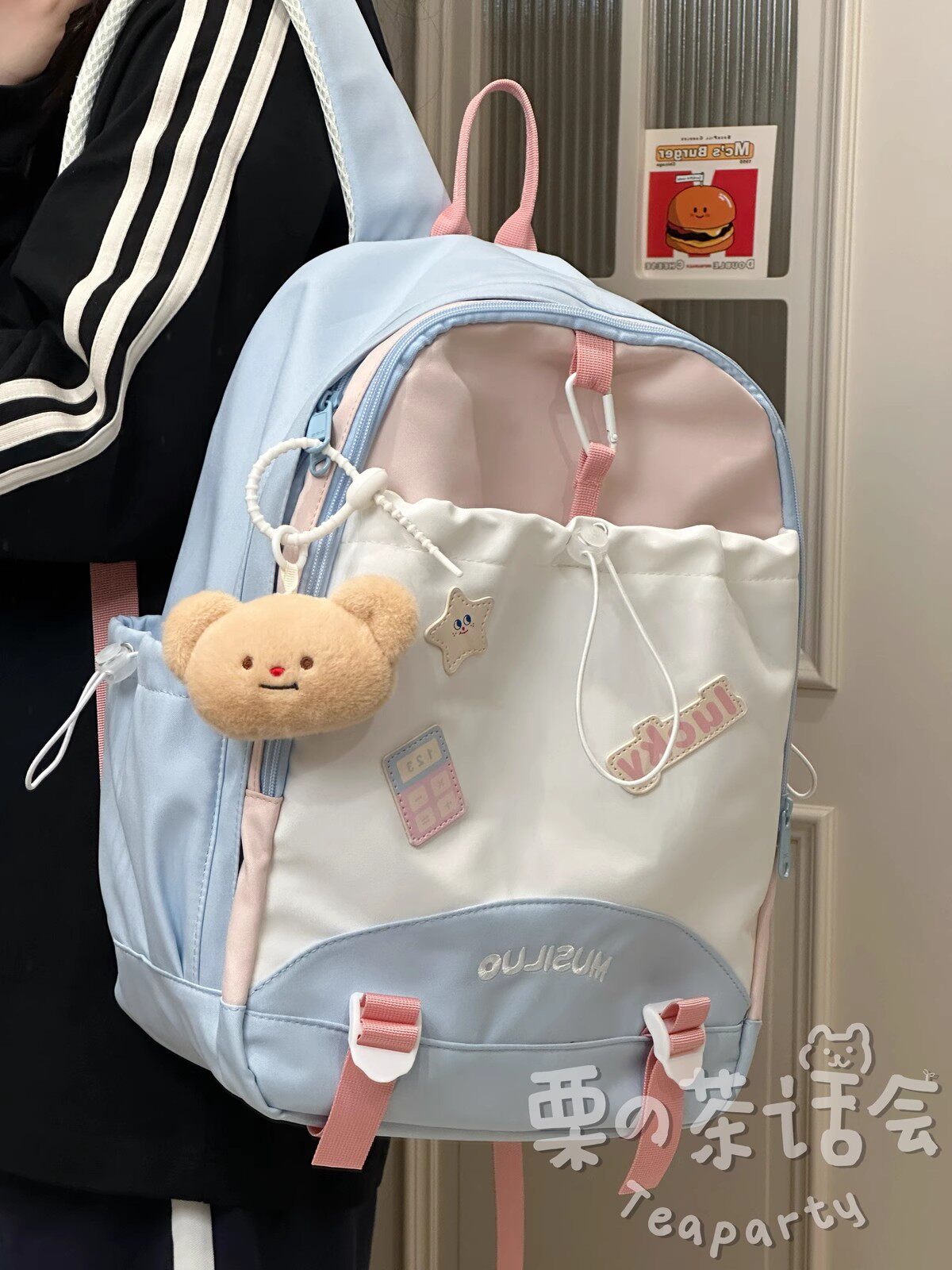 高颜值卡通书包女 初中女生高中学生双肩包日系ins学院风休闲背包