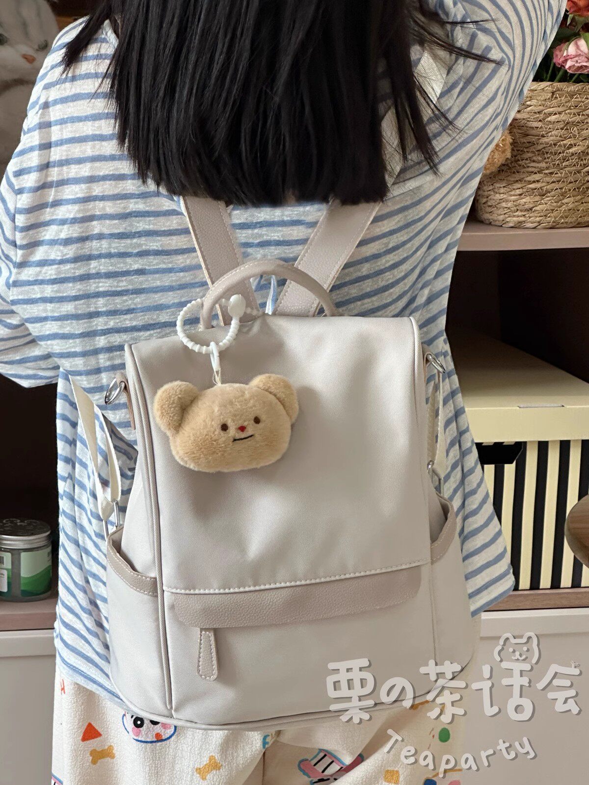 外出旅游轻便小书包女小个子简约百搭双肩包大学生上课通勤背包潮图片