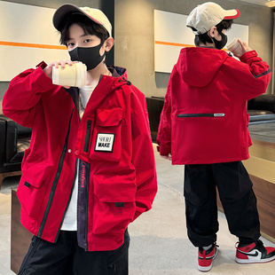 男童秋装红色外套2025新款儿童春秋款酷帅风衣中大童男孩洋气衣服