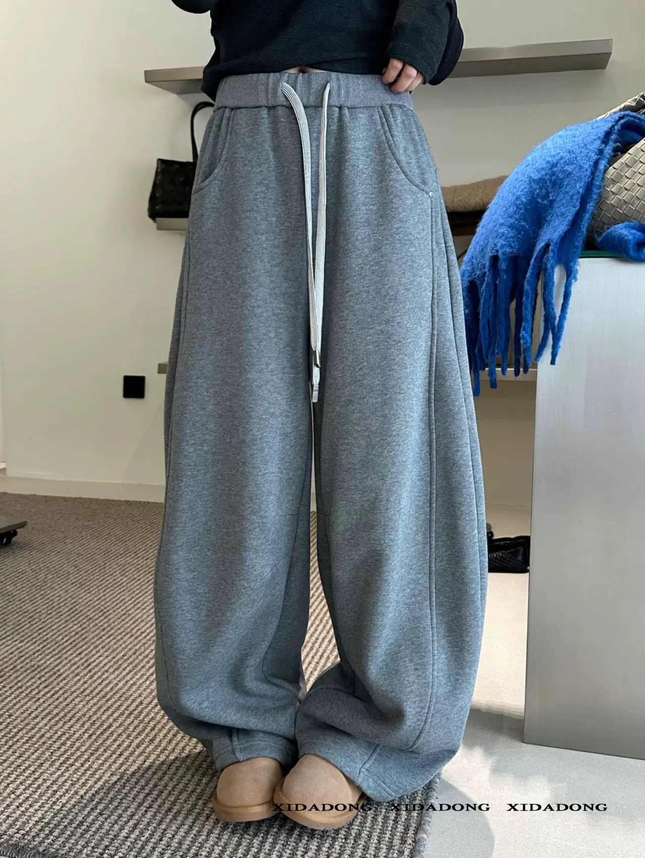 香蕉裤女2025新款秋冬款小个子加绒卫裤休闲弯刀阔腿深灰色运动裤