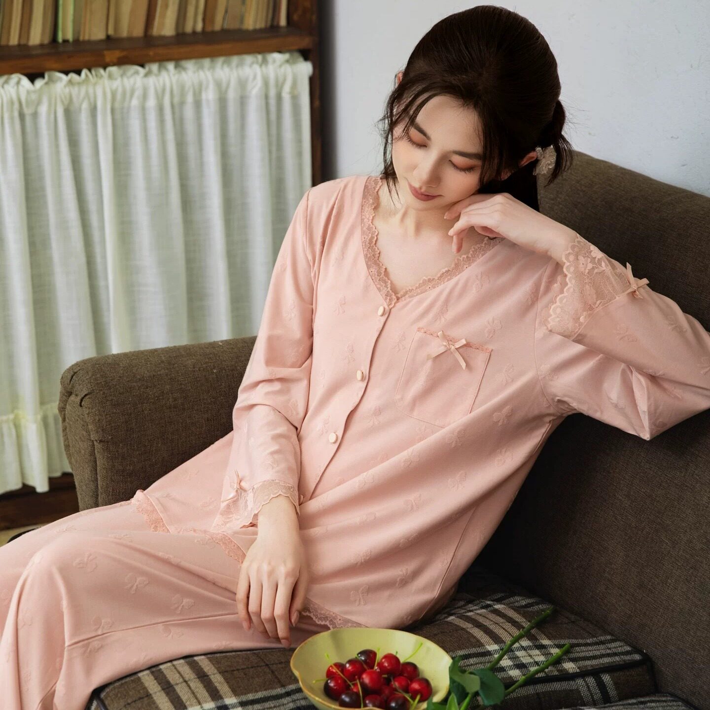女长袖蕾丝秋冬花边V领睡衣套装粉色纽扣开衫纯色家居服商场同款