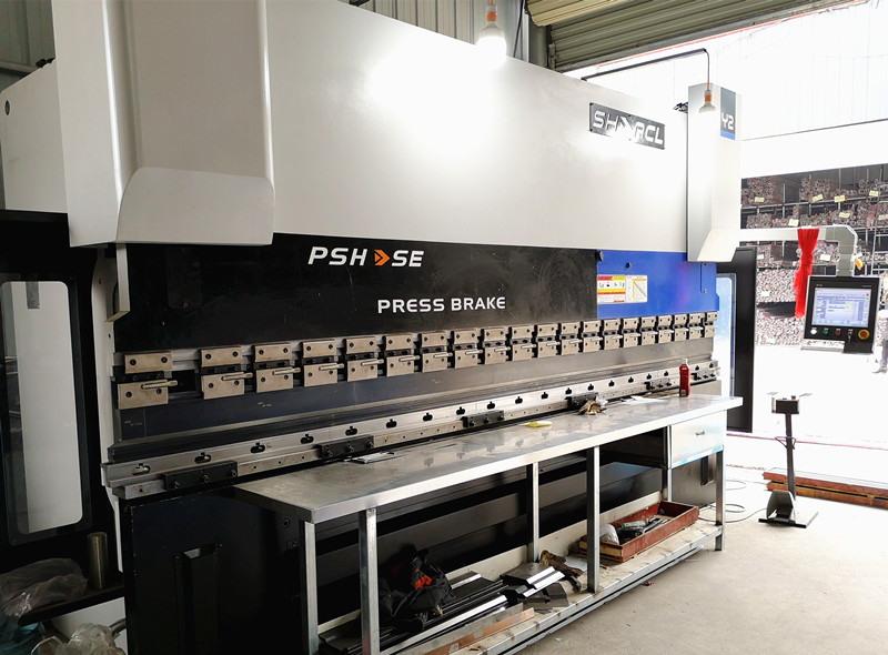 不锈钢激光切割开零钢板折弯钛金加工水箱护网代工零件制作