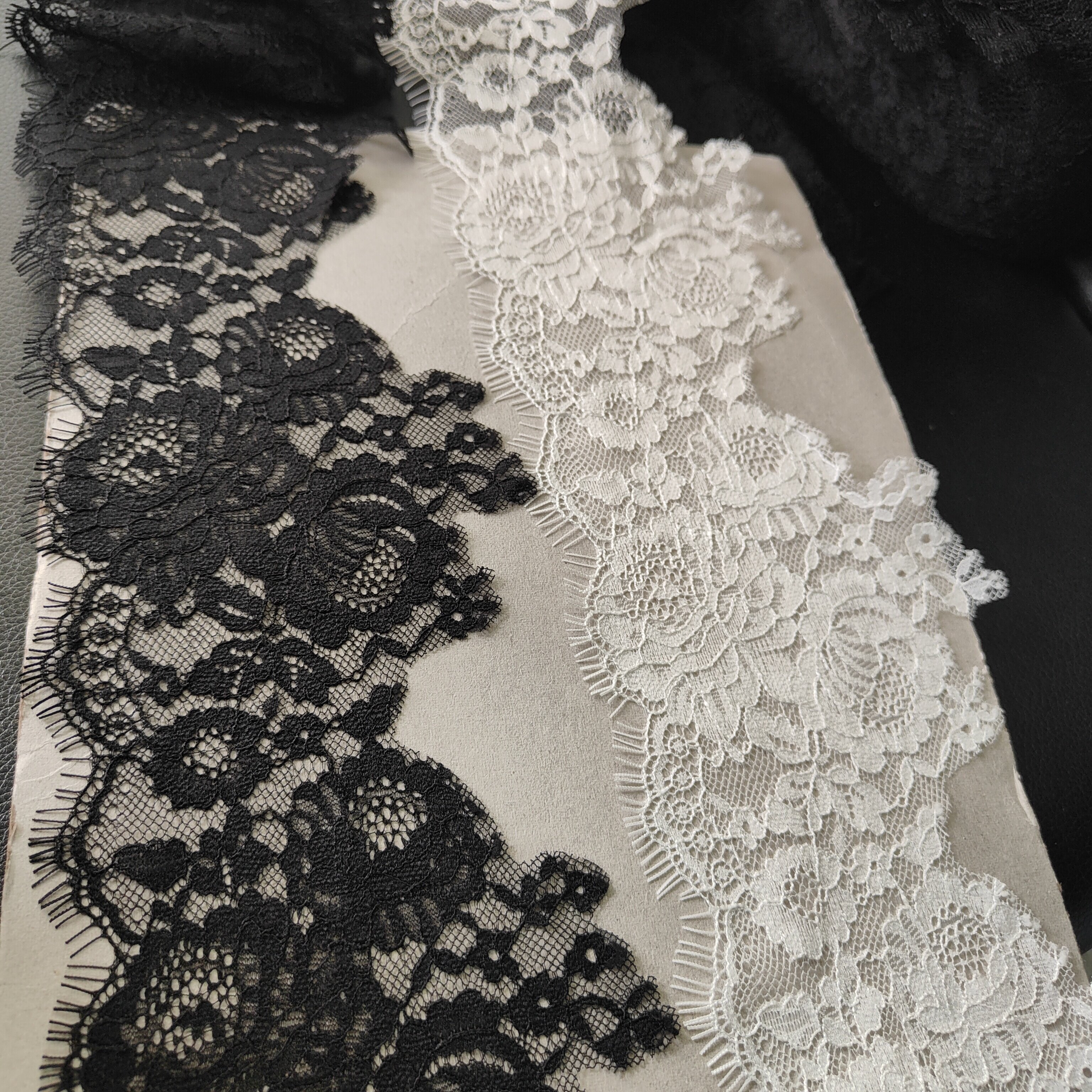 宽11.6*300公分黑米白色激光不规则无弹蕾丝眼睫毛花边服装辅料