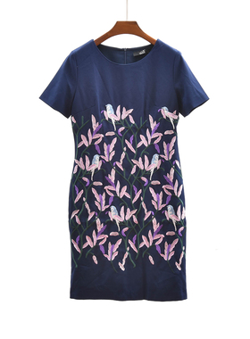 春夏款 高订重工刺绣 出口欧洲站 修身小香风高腰连衣裙 ML17198