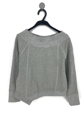 春秋款 撤柜品牌 设*师系列 短款百搭休闲舒适T恤女 562437