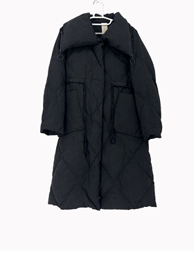 冬款 撤柜品牌 维*系列 系带收腰中长款羽绒服外套女10917