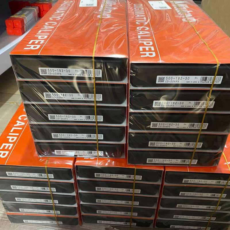 日本三丰数显卡尺0-200mm公制500-182-30--议价商品