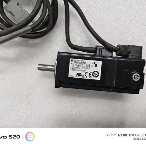 出一款安川伺服电机，型号为SGMJV-C2ADA21，来自日--议价商品