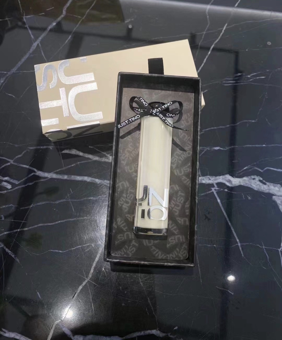 JUST.TINO丝带口红 唇膏提亮气色裸妆滋润保湿雾感丝带唇泥